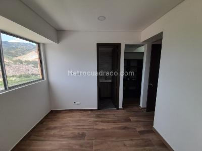 Apartamento de 3 alcobas en venta en Santa Ana, Bello, 88 m² · foto 8 de 20