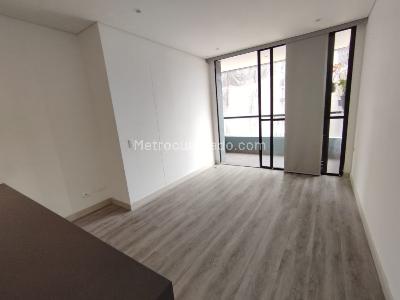 Apartaestudio en arriendo en Poblado Altos Del Poblado, Medellín · foto 5 de 12