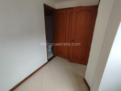 Apartamento de 4 alcobas en arriendo en Loma Del Campestre, Medellín, 165 m² · foto 7 de 20