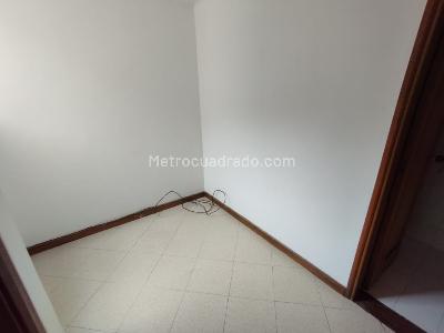 Apartamento de 4 alcobas en arriendo en Loma Del Campestre, Medellín, 165 m² · foto 8 de 20