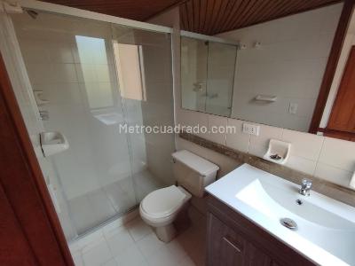 Apartamento de 4 alcobas en arriendo en Loma Del Campestre, Medellín, 165 m² · foto 12 de 20
