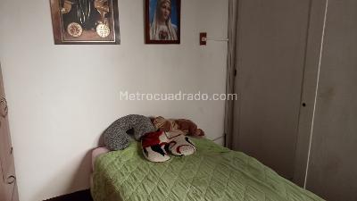 Casa de 5 alcobas en venta en La America, Medellín, 215 m² · foto 7 de 11