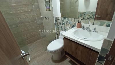 Apartamento de 3 alcobas en venta en La Doctora, Sabaneta, 82 m² · foto 3 de 13
