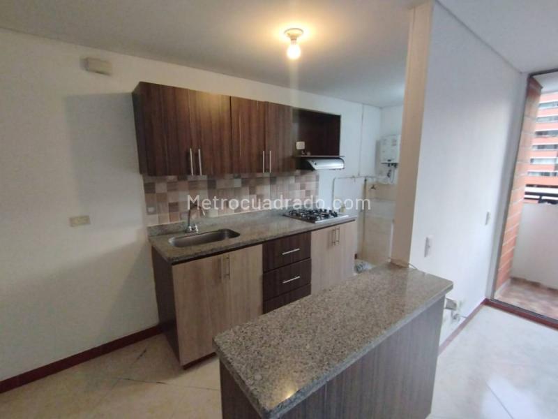Spectacular 3BR Apartment in La Ferreria, La Estrella - 2