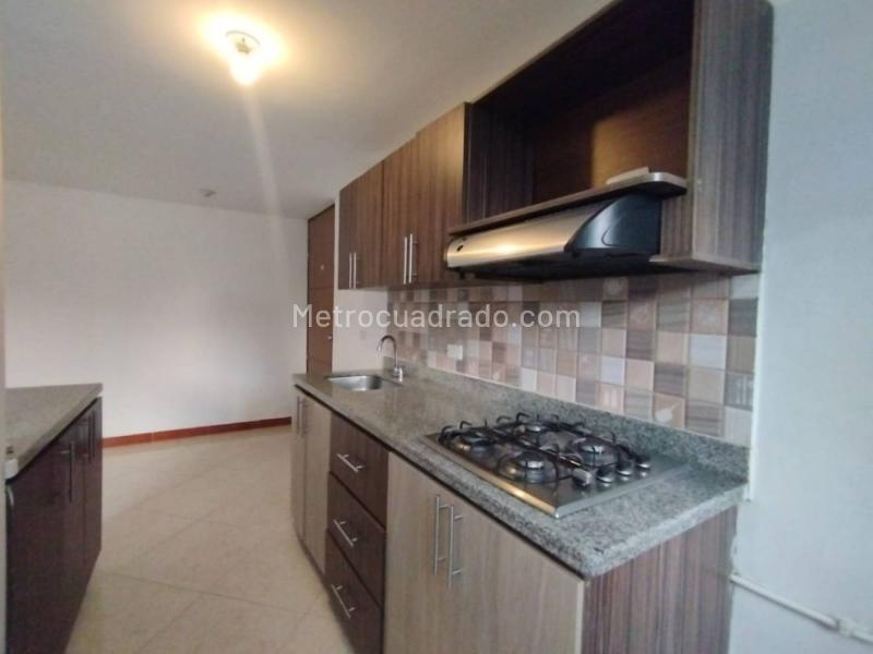 Spectacular 3BR Apartment in La Ferreria, La Estrella - 3