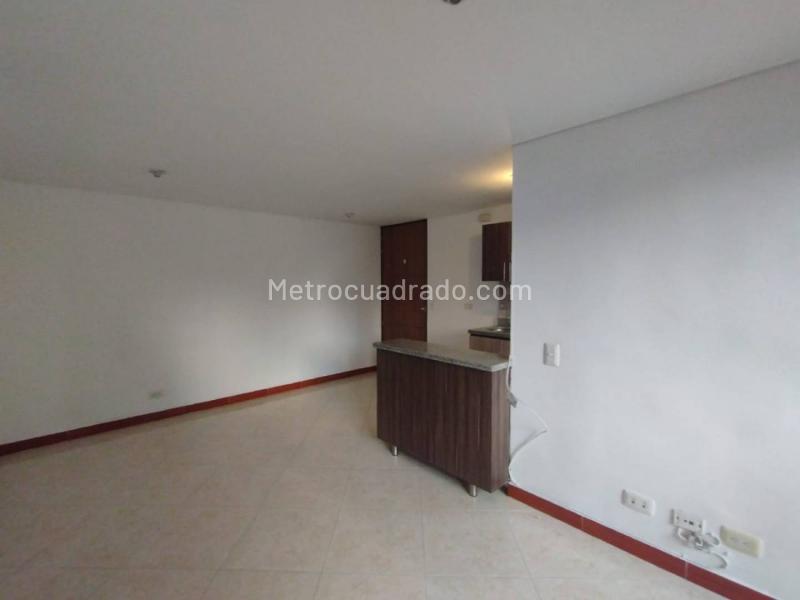 Spectacular 3BR Apartment in La Ferreria, La Estrella - 6