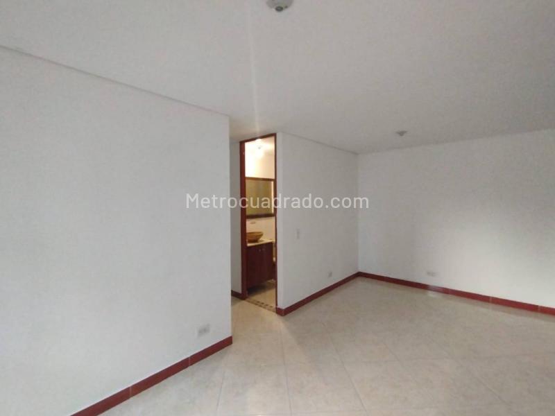 Spectacular 3BR Apartment in La Ferreria, La Estrella - 7