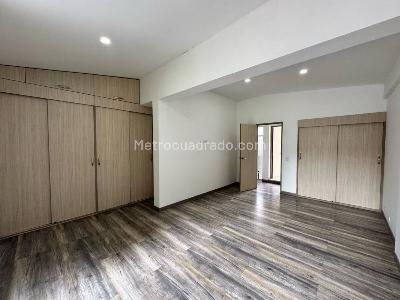 Casa de 5 alcobas en venta en El Tesoro, Medellín, 220 m² · foto 11 de 19