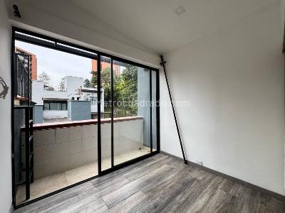 Casa de 5 alcobas en venta en El Tesoro, Medellín, 220 m² · foto 15 de 19