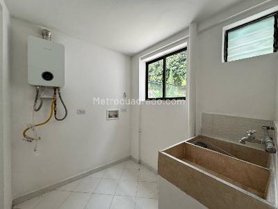 Casa de 5 alcobas en venta en El Tesoro, Medellín, 220 m² · foto 19 de 19