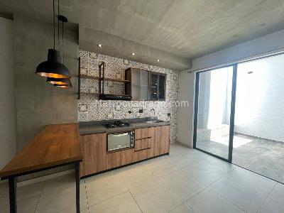 Apartaestudio en venta en El Nogal, Medellín, 66 m² · foto 2 de 8