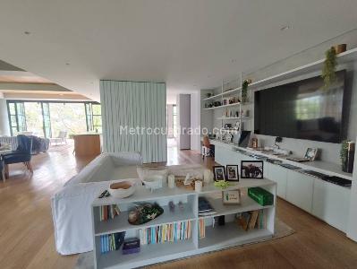 Apartamento en arriendo en Loma Del Campestre, Medellín · foto 20 de 20