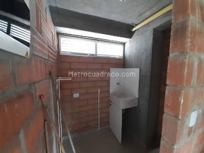 Apartamento de 3 alcobas en venta en Carmelo, Bello, 75 m² · foto 5 de 18