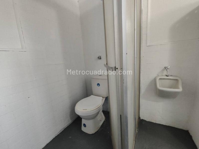 Casa Comercial en Segundo Piso en Patio Bonito - 4