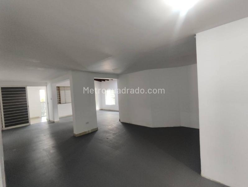 Casa Comercial en Segundo Piso en Patio Bonito - 5