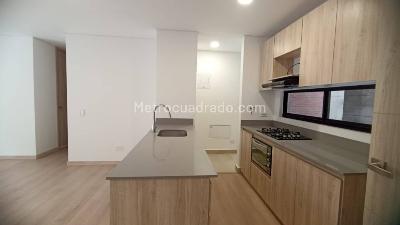 Apartamento en venta en Laureles, Medellín · foto 3 de 13