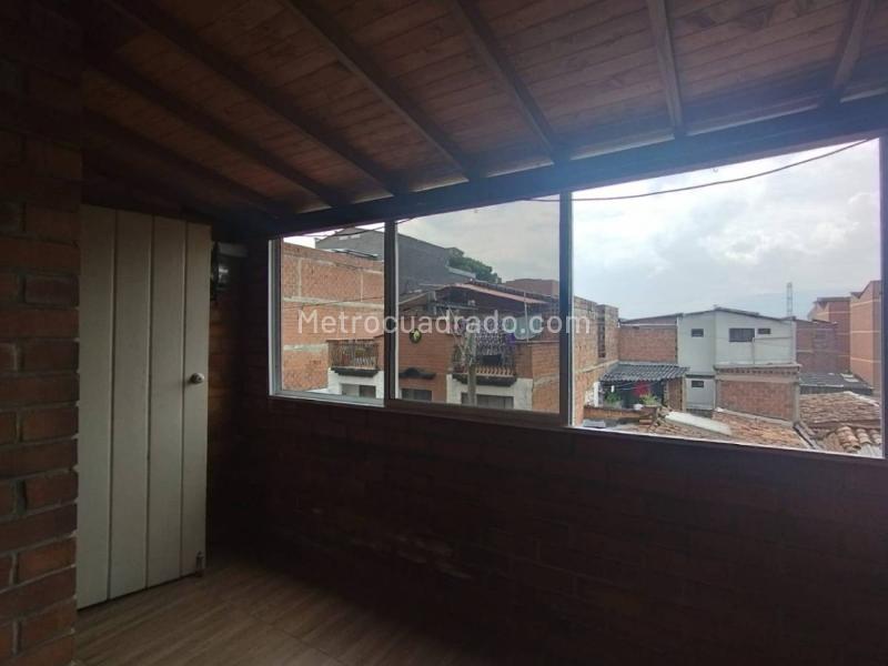 Apartamento dúplex de 4 alcobas en Simon Bolivar, Itagüí - 8