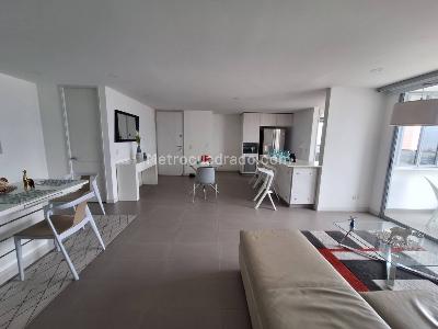 Apartamento de 2 alcobas en arriendo en Castropol, Medellín, 98 m² · foto 4 de 11
