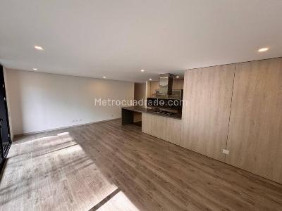 Apartamento en arriendo en Altos Del Poblado, Medellín · foto 14 de 19