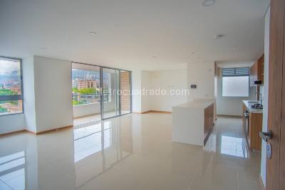 Apartamento en venta en El Portal, Envigado · foto 3 de 14