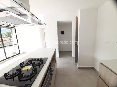 Apartamento de 2 alcobas en venta en Santa Ana, Bello, 63 m² · foto 2 de 18