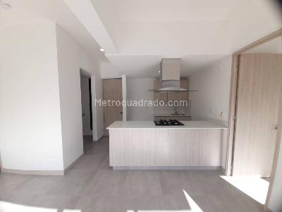 Apartamento de 2 alcobas en venta en Santa Ana, Bello, 63 m² · foto 4 de 18