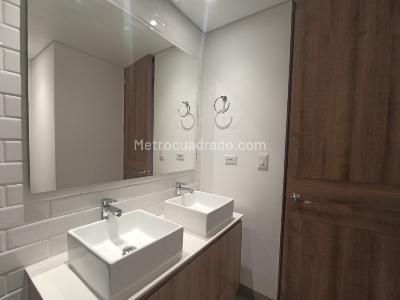 Apartaestudio en venta en Ciudad Del Rio, Medellín, 70 m² · foto 10 de 14