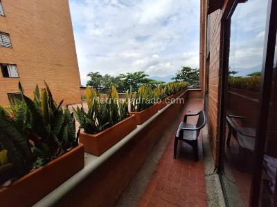 Apartamento de 2 alcobas en arriendo en San Diego, Medellín, 100 m² · foto 13 de 20