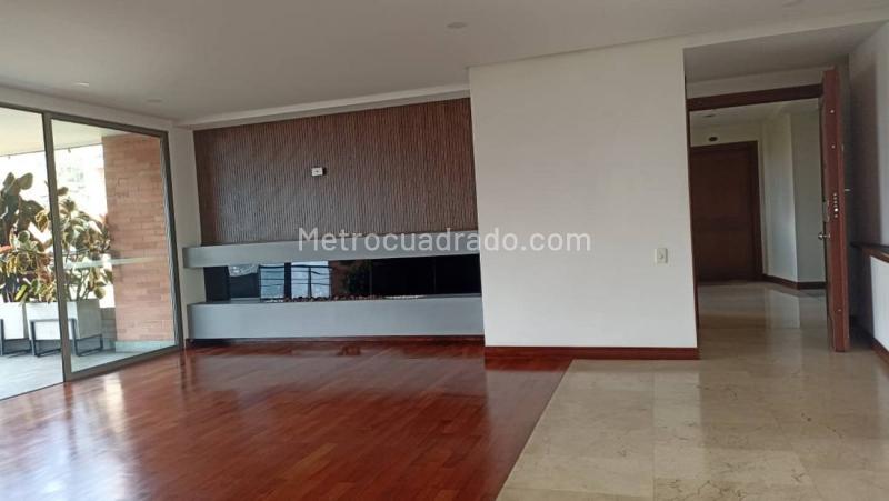 Piso – Medellín - Más
