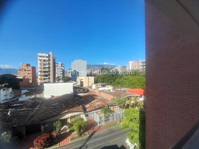 Apartamento de 3 alcobas en arriendo en Conquistadores, Medellín, 110 m² · foto 9 de 20