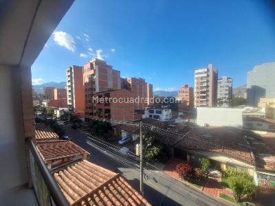 Apartamento de 3 alcobas en arriendo en Conquistadores, Medellín, 110 m² · foto 10 de 20