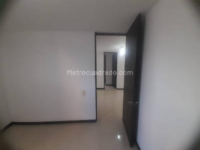 Apartamento de 3 alcobas en arriendo en Conquistadores, Medellín, 110 m² · foto 15 de 20