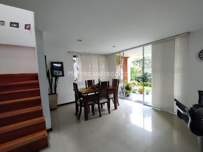 Casa de 3 alcobas en venta en Los Colegios, Rionegro, 170 m² · foto 3 de 17