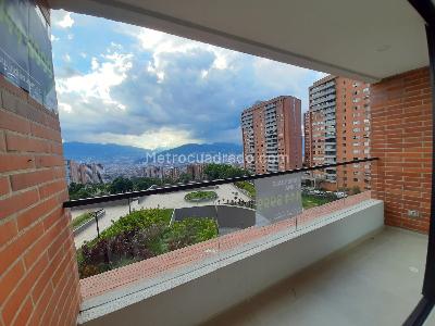 Apartaestudio en arriendo en Loma Del Escobero, Envigado, 62 m² · foto 13 de 15