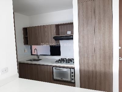 Apartaestudio en arriendo en Loma Del Escobero, Envigado, 62 m² · foto 2 de 15