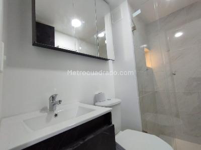 Apartamento de 2 alcobas en venta en Loma De San Jose, Sabaneta, 56 m² · foto 16 de 18