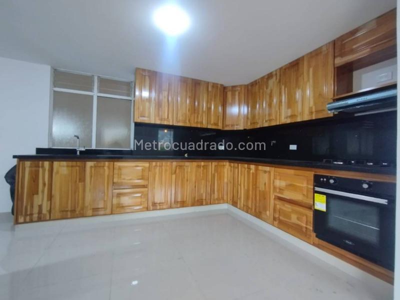 4BR Apartment in Loma De Las Brujas (300 m²) - 2