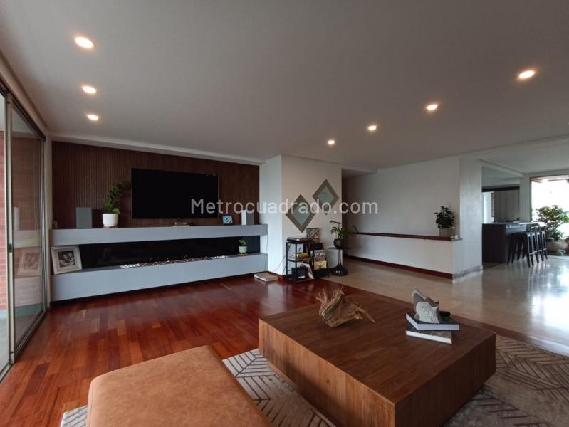 Apartamento en Arriendo, La Calera, Medellín - Mehr