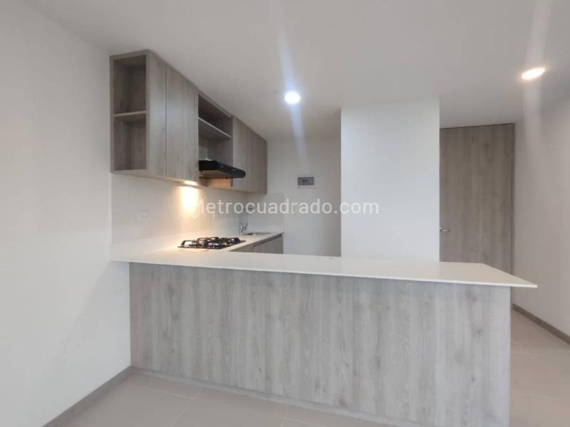 Apartamento para estrenar de 3 alcobas cerca a Envigado - 2