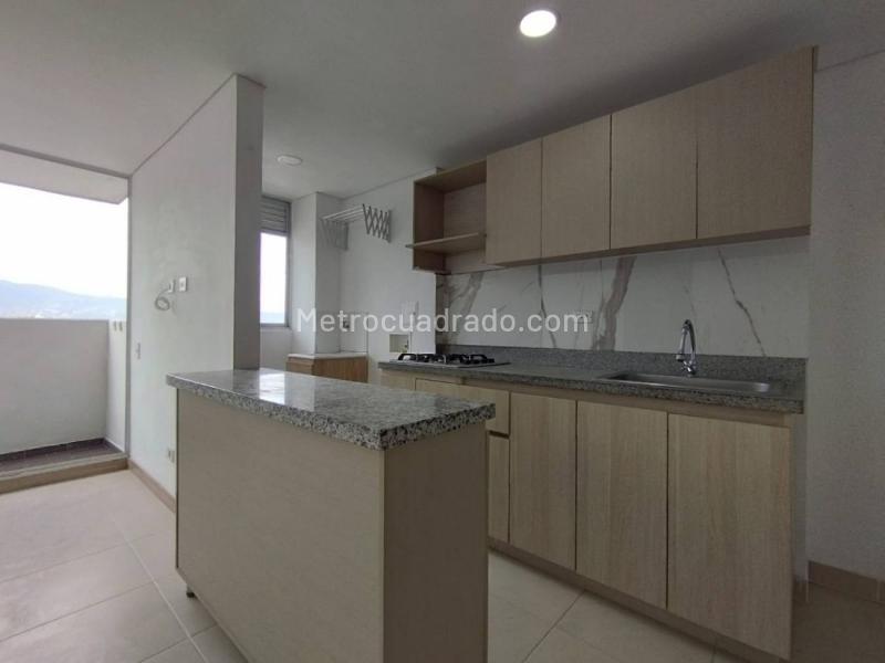 Spectacular 3BR Apartment in La Inmaculada, La Estrella - 2