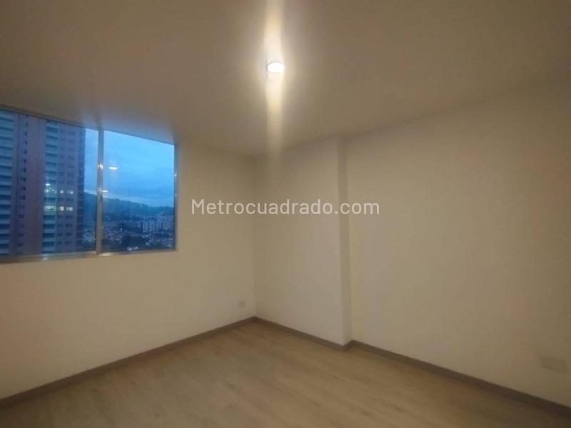 Brand-New 3BR Apartment in Simon Bolivar (Coltejer Area) - 6