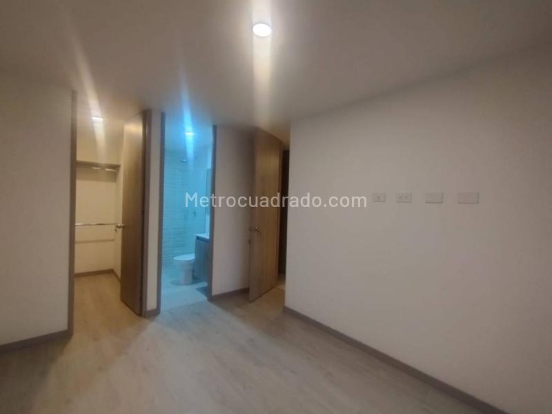 Brand-New 3BR Apartment in Simon Bolivar (Coltejer Area) - 8
