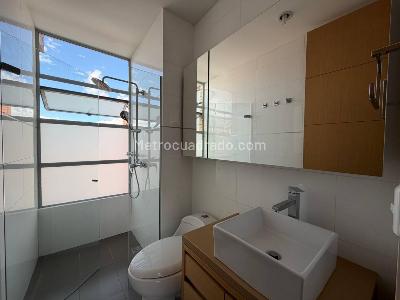 Apartamento en arriendo en Lalinde, Medellín · foto 12 de 18