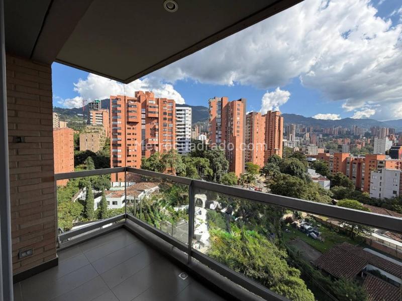 Modern 3BR Apartment in Lalinde - 3