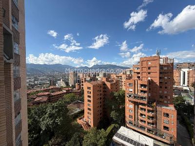 Apartamento en arriendo en Lalinde, Medellín · foto 8 de 18