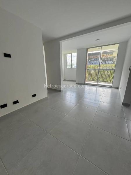 1BR Apartment in El Porvenir (54 m²) - 2