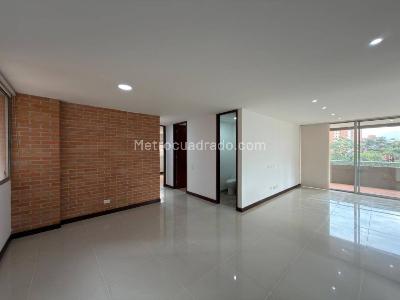 Apartamento de 3 alcobas en arriendo en El Poblado, Medellín, 140 m² · foto 7 de 19