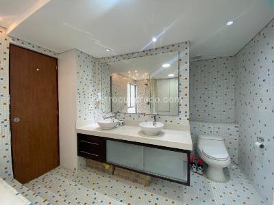 Apartamento de 1 alcoba en arriendo en Castropol, Medellín, 70 m² · foto 11 de 15