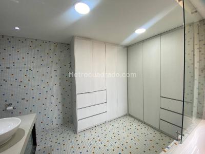 Apartamento de 1 alcoba en arriendo en Castropol, Medellín, 70 m² · foto 12 de 15