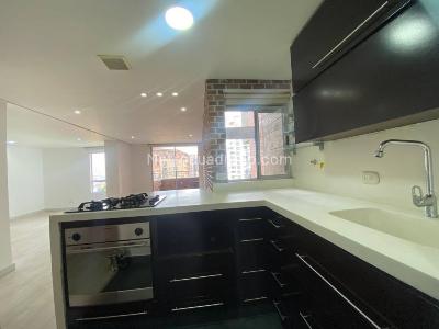 Apartamento de 1 alcoba en arriendo en Castropol, Medellín, 70 m² · foto 2 de 15